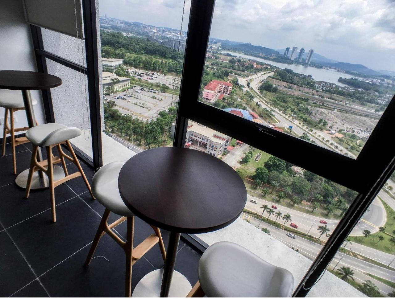 Cozy Kanvas Soho Suites ไซเบอร์จายา ภายนอก รูปภาพ