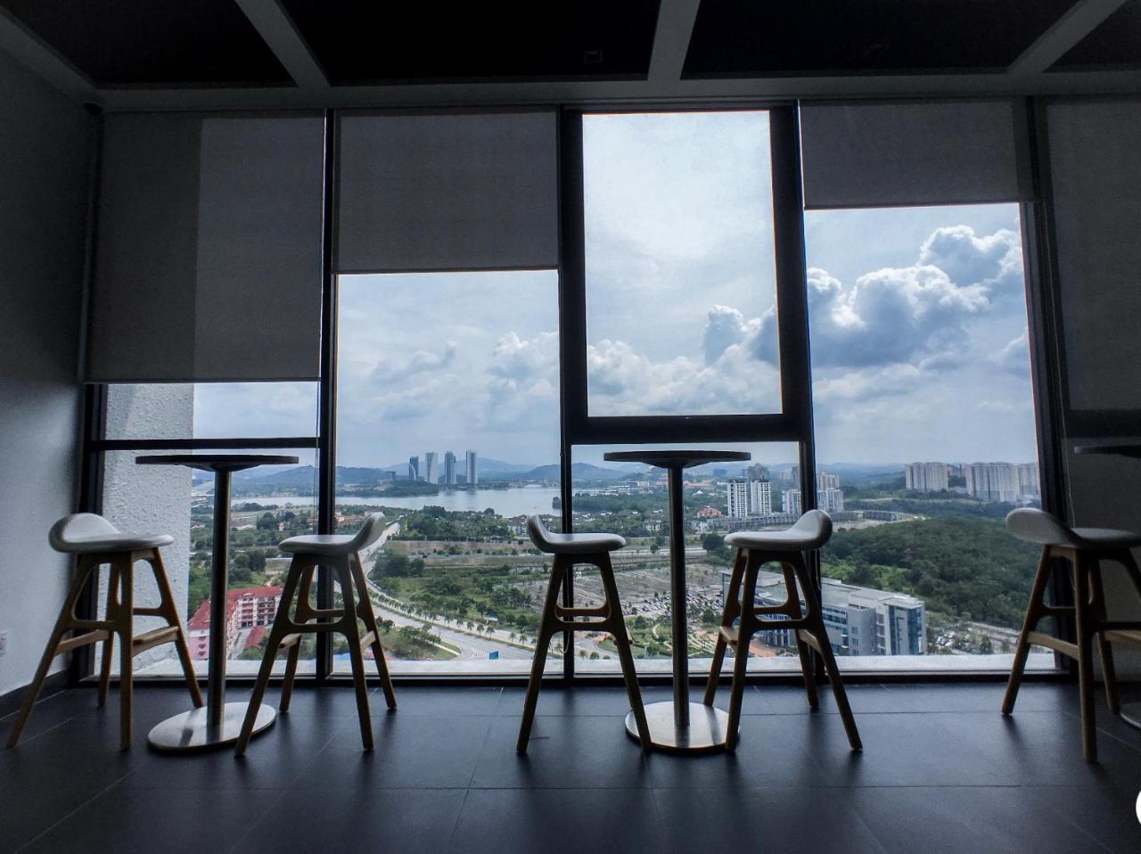 Cozy Kanvas Soho Suites ไซเบอร์จายา ภายนอก รูปภาพ